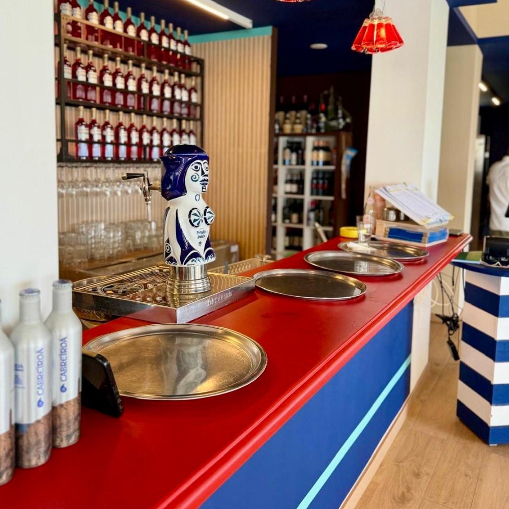 Ambiente mediterráneo en el restaurante Ovest al Mare, Palma